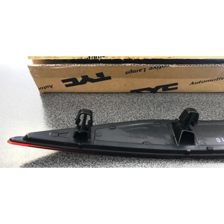 VW Golf 12- aizmugures atstarotājs L sarkans TYC  5G0945105