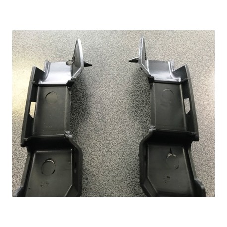 Ford Fiesta 02-05 bampera kronšteins aizmugures...