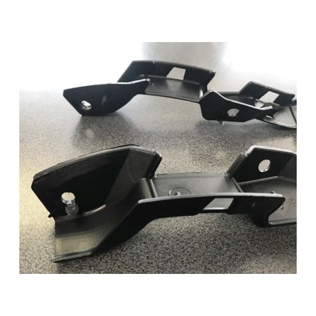 Ford Fiesta 02-05 bampera kronšteins aizmugures...