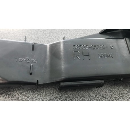 Avensis 03-08 bampera kronšteins uz spārna R,...