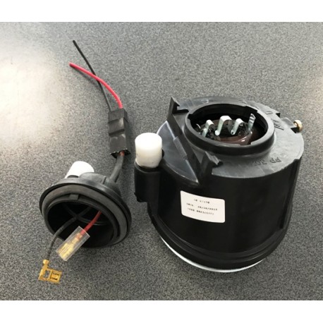 Megane 99-02 miglas lukturis R 7701045718