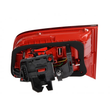 Audi A6 08- aizmugures lukturis AVANT vidus LED...