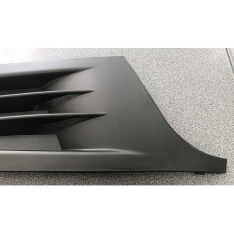 VW Golf 09-12 reste bamperī R 5K0853666A9B9