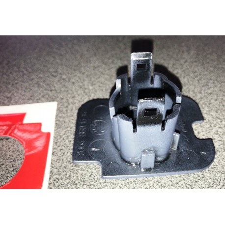 Mercedes W164 aizmugures parkošanas sensora stiprinājums A1648806414