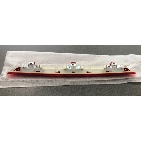 VW Polo 02-10 bremžu signāla lukturis 6Q6945097