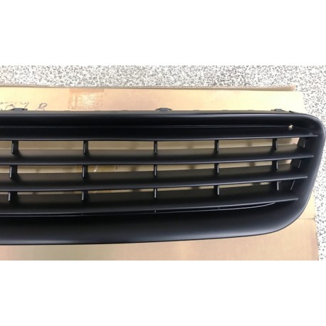 Audi A3 00-03 reste bez emblēmas vietas melna