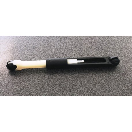 Ford Focus II 05-08 Svira, Motora pārsega slēdzenei 1355231