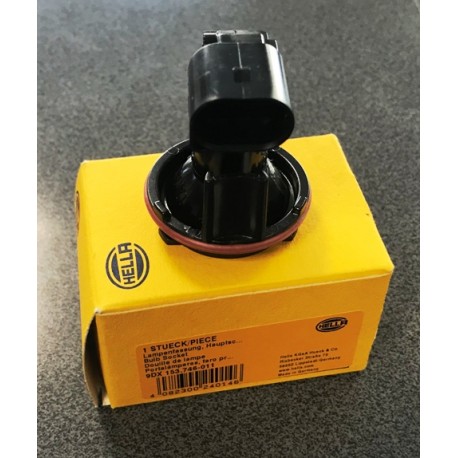 BMW E39 00-04 luktura reflektors gabarītu gaismai HELLA, 153746011, 63126904048, 9DX 153 746-011