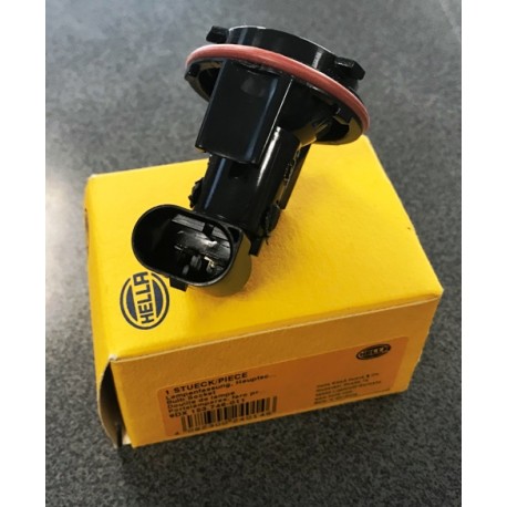 BMW E39 00-04 luktura reflektors gabarītu gaismai HELLA, 153746011, 63126904048, 9DX 153 746-011