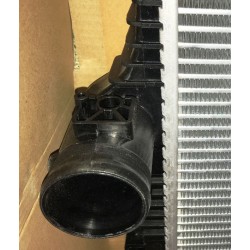 Volvo interkūleris, 688x421x30, 30730524 bez devēja 2