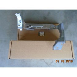 JAGUAR F-PACE 16- priekšējā paneļa stiprinājums R T4A3584