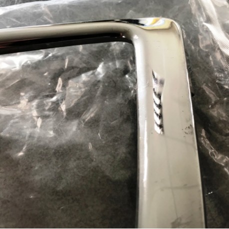 Hyundai IX35 hroma uzlika uz restes R lietota 86582 2Y000