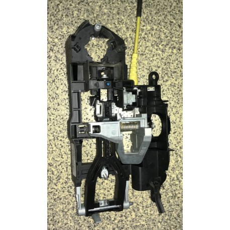 BMW F07 GT priekšējo durvju roktura stiprinājums 51217175732, lietots