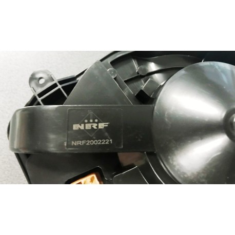 VW Passat Salona ventilators NRF NRF34009, 8D1820021B, 8D1820021