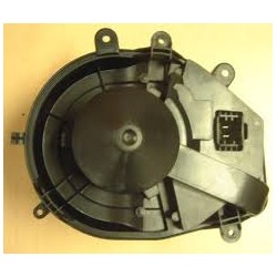 Audi A4 VW Passat 95-99 ventilators salona 8D1819021B, 8D1820021A, 74024551RF 2