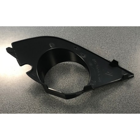 BMW E61 E60 03-10 miglas luktura nosegs R  M5 51117896604