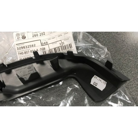 VW T5 03-16 aizmugurēja uzlika pie bampera R 7H0807834A7G9