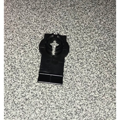 BMW X5 E53 sānu loga stiprinājums 51338254781