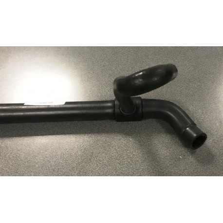 AUDI 80, 100 2.8 90-96 dzesēšanas sistēmas caurule 8A0121101B