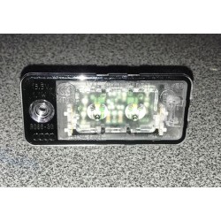 Audi A3 A4 Numurzīmes apg. lukturis OE daļa 4H0943022, LED, 8E0807430B