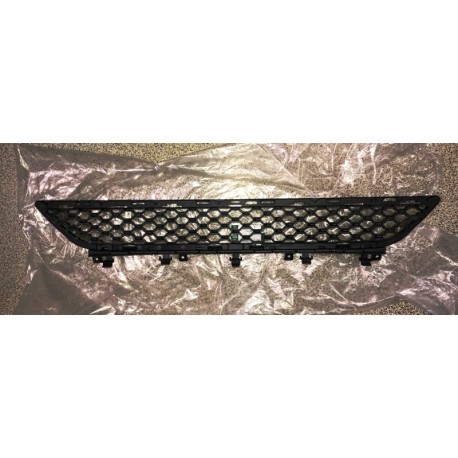 Jaguar F-Pace R Sport reste bamperī vid. HK8M-17H750-A, T4A6255 lietota