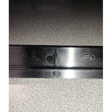 Jaguar XE, F-Pace nosegs zem radiatora T2H24819, GX73-8A107-AC