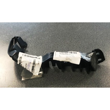 Audi A3 RS 12- priekšējā bampera kronšteins R 8V5807184B