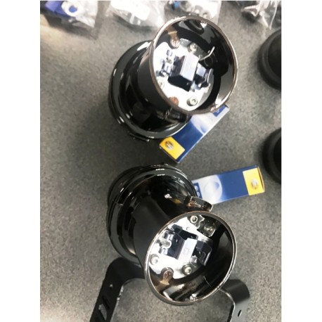 Unversālie HELLA miglas lukturu kompl. MICRO DE melns korpuss 1NL008090821