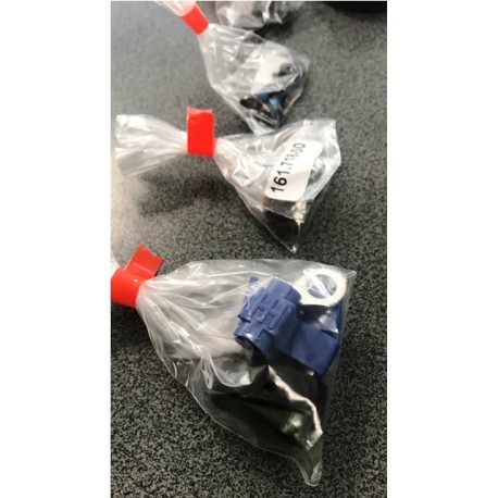 Unversālie HELLA miglas lukturu kompl. MICRO DE melns korpuss 1NL008090821