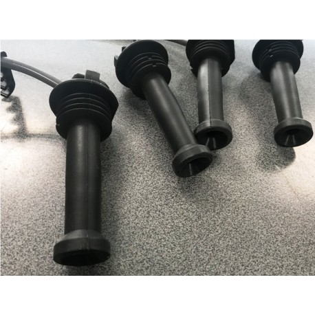 Ford Mondeo 00-07 1.8 2.0 Svečvadu k-ts NGK6984, 1119842, 1119841