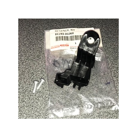 Toyota AVENSIS T27 15-18 remonta stiprinājums lukturim RH 81193-05060, 8119305060