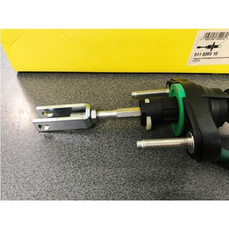 Toyota AVENSIS, VERSO  Sajūga galvenais cilindrs LUK 511030310, 31420-02051