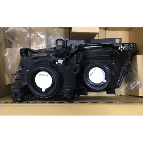 BMW 3 E46 98- lukturis R tumšs TYC 63126902746