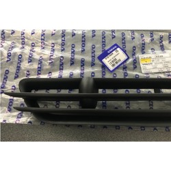 Volvo V70 S70 reste bamperī R, 9151509 2