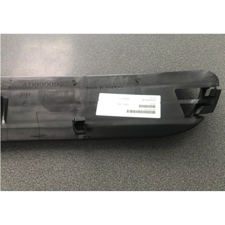 Audi A6 94-96 reste bamperī R 4A080734601C