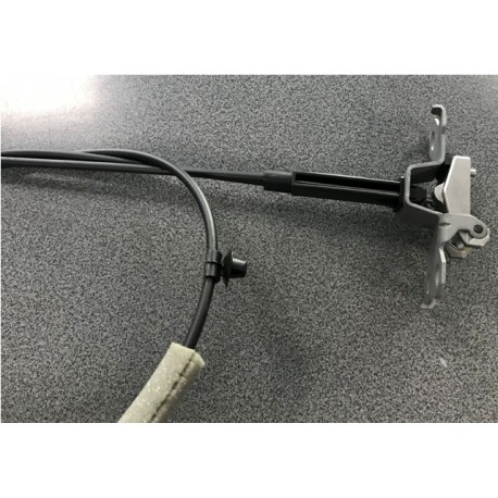 Volvo XC90 03-14 bagāžas nodalījuma atvēršanas trose 31253050