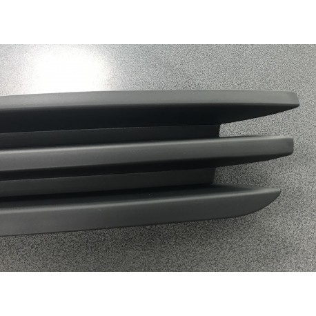 Town & Country 08-11 reste bamperī L  5113221AA