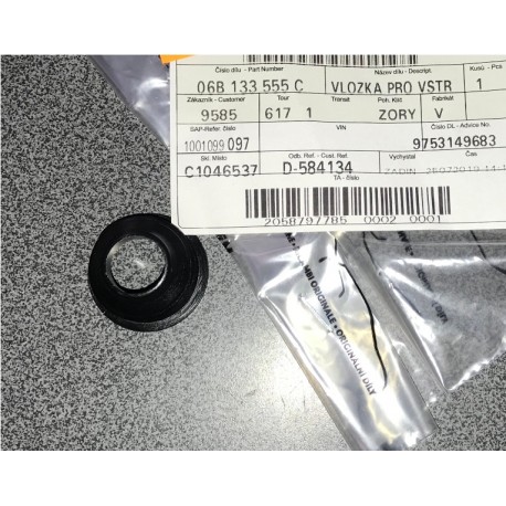 Audi A4 A3 1.8t sprauslas ligzda 06B133555C