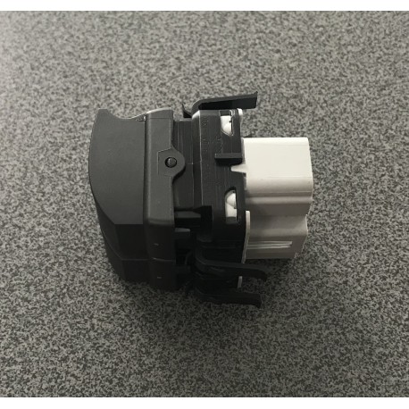 Renault Clio Modus Twingo logu pacelšanas slēdzis 8200214939