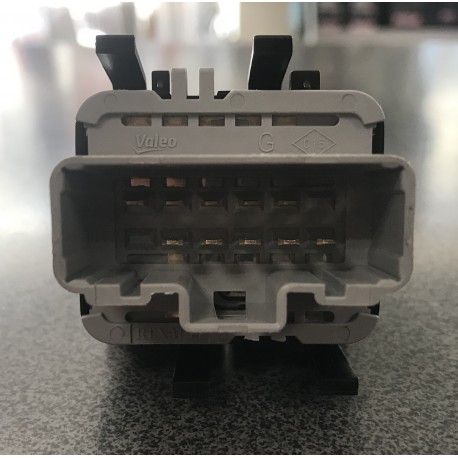 Renault Clio Modus Twingo logu pacelšanas slēdzis 8200214939