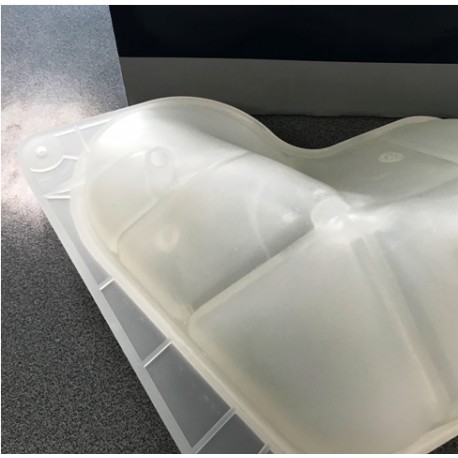 Audi A4 99-01 izplešanās tvertne ar devēju 8D0121403L,  	8D0121403F