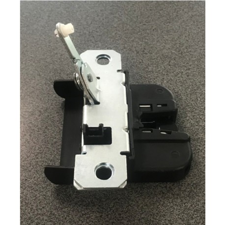 VW Golf 4 Bagāžas nodalījuma vāka slēdzene 1J6827505B