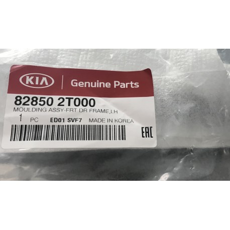 Kia Optima 11-16 priekšējo durvju kr. uzlika 82850 2T000