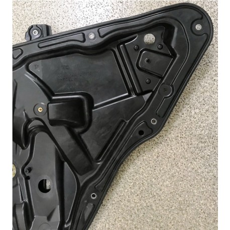 VW Tiguan 11-16 logu pacelšanas mehānisms R lietots 5N0839756