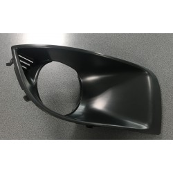 Subaru  Impreza 03-05 reste bamperī R ar miglas luktura...