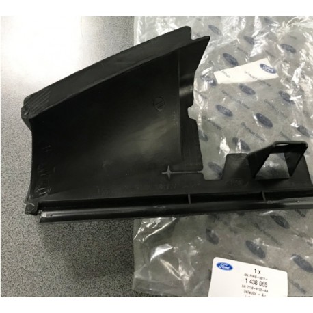 FORD TRANSIT 06- Deflektors 7T168122AA 1438065 kr.