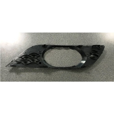 MERCEDES KLASA E (W211) 06-08 reste bamperī, R,...