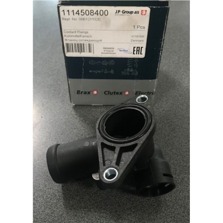 Audi A4 00-04 Dzesēšanas sistēmas Flancis 06B121132E