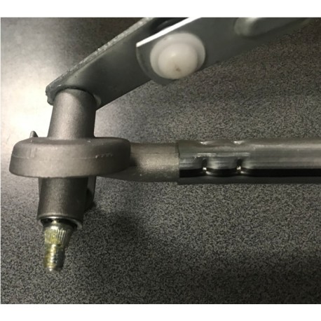 Mitsubishi Outlander 03-07 logu tīrītāja mehānisms priekšas bez motoriņa MR971836