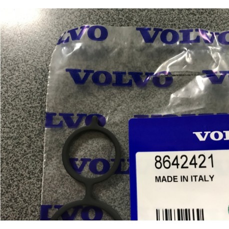 Volvo blīve pie eļļas filtra korpusa 8642421